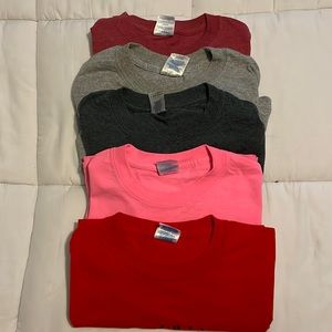 FIVE random Gildan Ultra Cotton T-Shirts